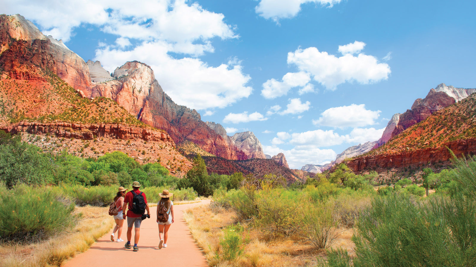 Choosing Sunglasses for Hiking: What to Consider